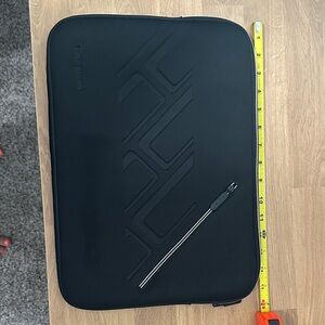 Targus Black Tablet Sleeve with Geometric Design